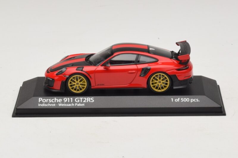 Porsche 911 991.2 GT2 RS Weissach Package Rood Minichamps 1:43 410067221 Metaal