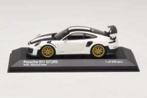 Porsche 911 991.2 GT2 RS Weissach Package Wit Minichamps 1:43 410067222 Metaal