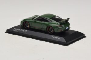 Porsche 911 991.2 GT3 Groen Minichamps 1:43 410066028 Metaal — afbeelding 3 van 5