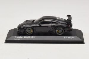 Porsche 911 991.2 GT3 RS Zwart Minichamps 1:43 410067021 Metaal
