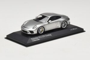 Porsche 911 991.2 GT3 Touring Zilver Minichamps 1:43 410067422 Metaal — afbeelding 2 van 5