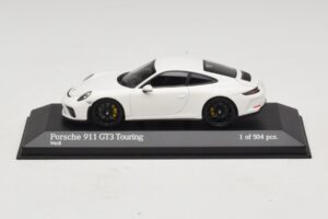 Porsche 911 991.2 GT3 Touring Wit Minichamps 1:43 410067420 Metaal