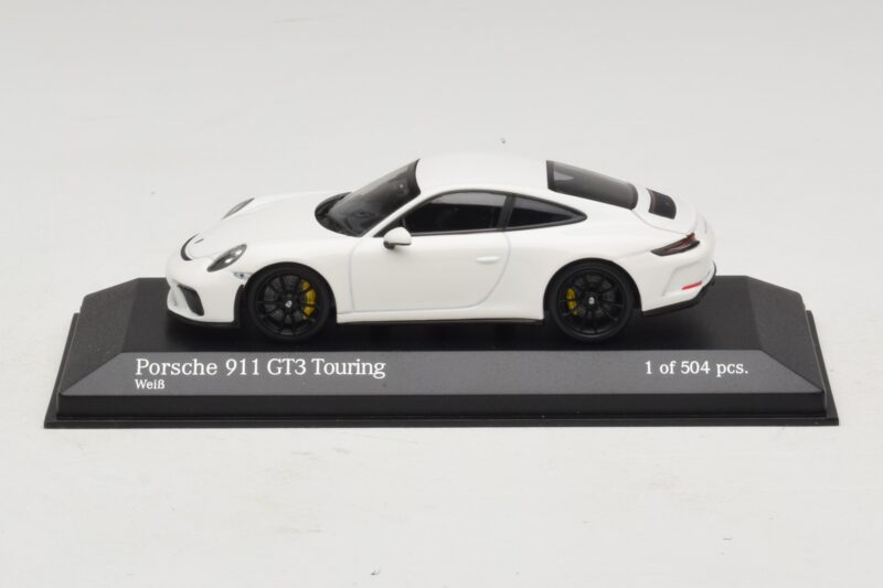 Porsche 911 991.2 GT3 Touring Wit Minichamps 1:43 410067420 Metaal