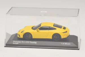 Porsche 911 991.2 GT3 Touring Geel Minichamps 1:43 410067421 Metaal — afbeelding 4 van 5
