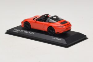 Porsche 911 991 Targa 4 GTS Oranje Minichamps 1:43 410067341 Metaal — afbeelding 3 van 5