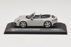 Porsche 911 992 Carrera 4S Cabriolet Grijs Minichamps 1:43 410069331 Metaal