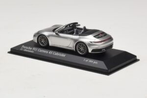 Porsche 911 992 Carrera 4S Cabriolet Zilver Minichamps 1:43 410069330 Metaal — afbeelding 3 van 5