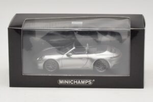 Porsche 911 992 Carrera 4S Cabriolet Zilver Minichamps 1:43 410069330 Metaal — afbeelding 5 van 5