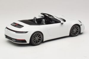 Porsche 911 992 Carrera 4S Cabriolet Wit Minichamps 1:18 155067330 Metaal — afbeelding 2 van 6