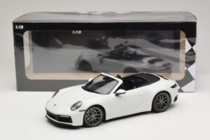 Porsche 911 992 Carrera 4S Cabriolet Wit Minichamps 1:18 155067330 Metaal — afbeelding 6 van 6