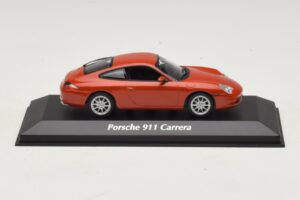 Porsche 911 996 Carrera Orange Metallic Maxichamps 1:43 940061021 Metaal
