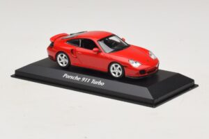 Porsche 911 996 Turbo Rood Maxichamps 1:43 940069300 Metaal — afbeelding 3 van 5