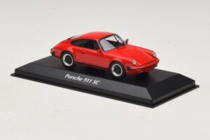 Porsche 911 SC Rood Maxichamps 1:43 940062021 Metaal — afbeelding 3 van 5