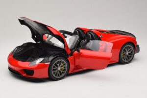 Porsche 918 Spyder Weissach Package Guards Red AUTOart 1:12 12122 Metaal — afbeelding 2 van 8
