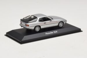 Porsche 924 Zilver Maxichamps 1:43 940062120 Metaal — afbeelding 2 van 5