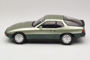 Porsche 924 Turbo Lichtgroen & Donkergroen MCG 1:18 MCG18660 Metaal — afbeelding 3 van 6