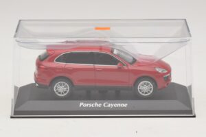 Porsche Cayenne 958 Rood Maxichamps 1:43 940063200 Metaal — afbeelding 4 van 5