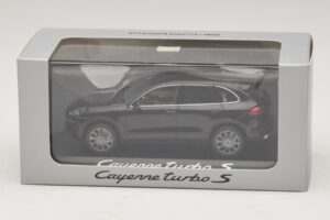 Porsche Cayenne 958 Turbo S Zwart Minichamps 1:43 WAP0200220E Metaal — afbeelding 5 van 5