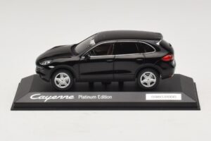 Porsche Cayenne 9PA Platina Editie Zwart Minichamps 1:43 WAP0200160E Metaal