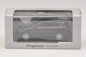 Porsche Cayenne 9PA Platina Editie Zwart Minichamps 1:43 WAP0200160E Metaal — afbeelding 5 van 5