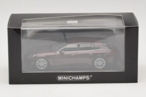 Porsche Panamera 971 Sport Turismo 4S Rood Minichamps 1:43 410066110 Metaal — afbeelding 5 van 5