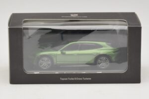 Porsche Taycan Turbo S Cross Turismo Groen Minichamps 1:43 WAP0207830M003 Metaal — afbeelding 5 van 5