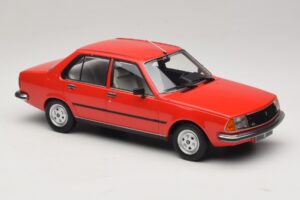 Renault 18 Rood MCG 1:18 MCG18595 Metaal — afbeelding 4 van 6