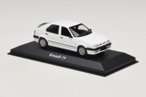 Renault 19 Wit Maxichamps 1:43 940113700 Metaal — afbeelding 3 van 5