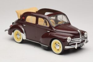 Renault 4CV Kastanjebruin Solido 1:18 8048 Metaal — afbeelding 4 van 6