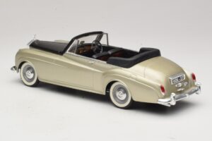Rolls-Royce Silver Cloud II Zilver Solido 1:18 8006 Metaal — afbeelding 5 van 6