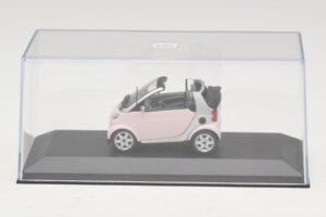 Smart Fortwo 450 Cabrio Wit Legally Blonde 2 Vervangende Doos Minichamps 1:43 402173900-R1 Metaal — afbeelding 4 van 5