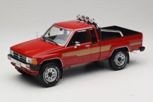 Toyota Hilux N50 Xtra Cab 4x4 Rood KK-Scale 1:18 KKDC181562 Metaal