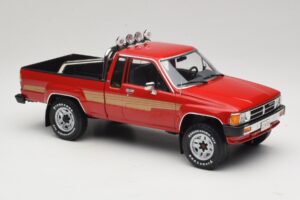 Toyota Hilux N50 Xtra Cab 4x4 Rood KK-Scale 1:18 KKDC181562 Metaal — afbeelding 4 van 6