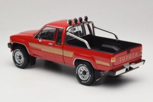 Toyota Hilux N50 Xtra Cab 4x4 Rood KK-Scale 1:18 KKDC181562 Metaal — afbeelding 5 van 6