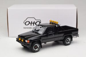 Toyota Hilux N60 SR5 Back to the Future II Glanzend Zwart Otto 1:18 OT481 Hars — afbeelding 6 van 6