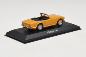 Triumph TR6 Oranje Maxichamps 1:43 940132571 Metaal — afbeelding 2 van 5