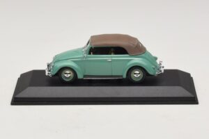 Volkswagen 1200 Cabriolet Stoffen Kap Groen Minichamps 1:43 430052042 Metaal