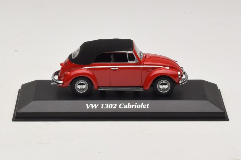 Volkswagen 1302 Cabriolet Rood Maxichamps 1:43 940055031 Metaal