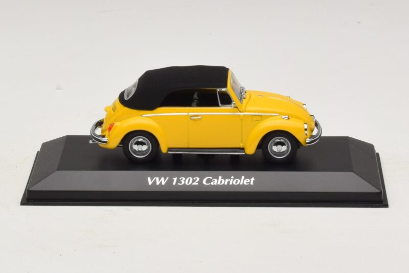 Volkswagen 1302 Cabriolet Geel Maxichamps 1:43 940055030 Metaal