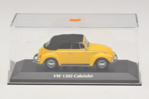 Volkswagen 1302 Cabriolet Geel Maxichamps 1:43 940055030 Metaal — afbeelding 4 van 5