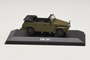 Volkswagen 181 Olijfgroen Maxichamps 1:43 940050030 Metaal
