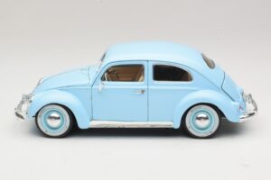 Volkswagen Kever Blauw Bburago 1:18 3381 Metaal — afbeelding 4 van 8