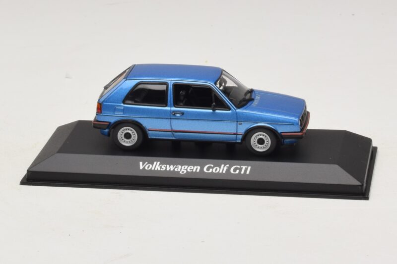 Volkswagen Golf GTI Mk2 Blauw Metallic Maxichamps 1:43 940054120 Metaal