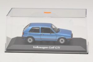 Volkswagen Golf GTI Mk2 Blauw Metallic Maxichamps 1:43 940054120 Metaal — afbeelding 4 van 5