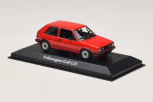 Volkswagen Golf GTI Mk2 Rood Maxichamps 1:43 940054121 Metaal — afbeelding 3 van 5