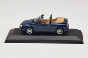 Volkswagen Golf Mk4 Cabriolet Blauw Dealer Editie Minichamps 1:43 GOLF005 Metaal