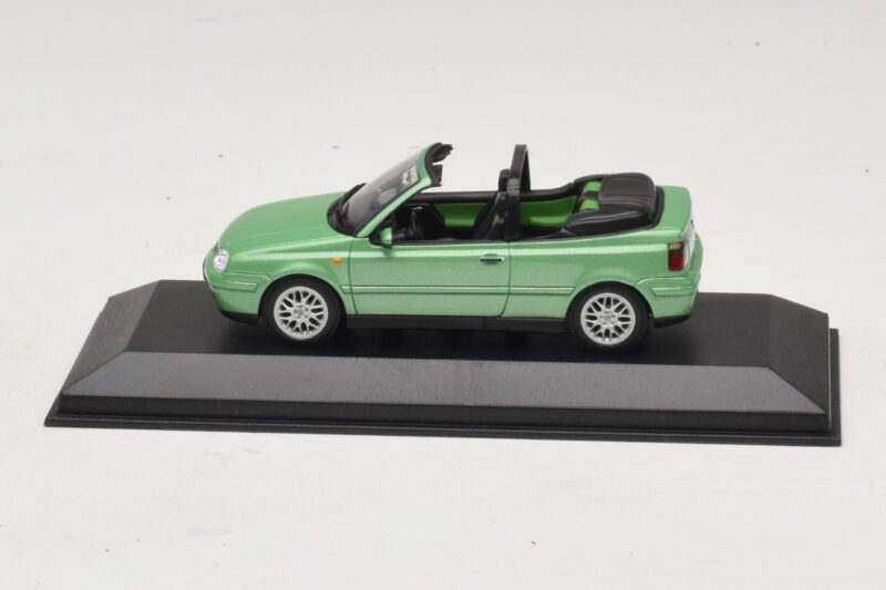 Volkswagen Golf Mk4 Cabriolet Groen Metallic Minichamps 1:43 430058335 Metaal