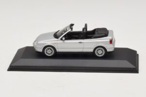 Volkswagen Golf Mk4 Cabriolet Zilver Dealer Editie Minichamps 1:43 GOLF004 Metaal