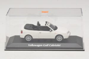 Volkswagen Golf Mk4 Cabriolet Wit Maxichamps 1:43 940058330 Metaal — afbeelding 4 van 5