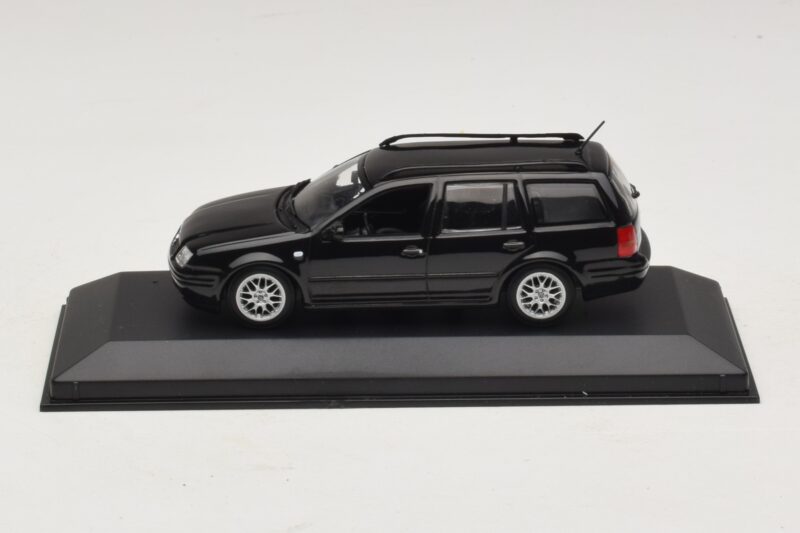 Volkswagen Golf Mk4 Variant Sport Highline BBS Edition Zwart Minichamps 1:43 GOLF008 Metaal